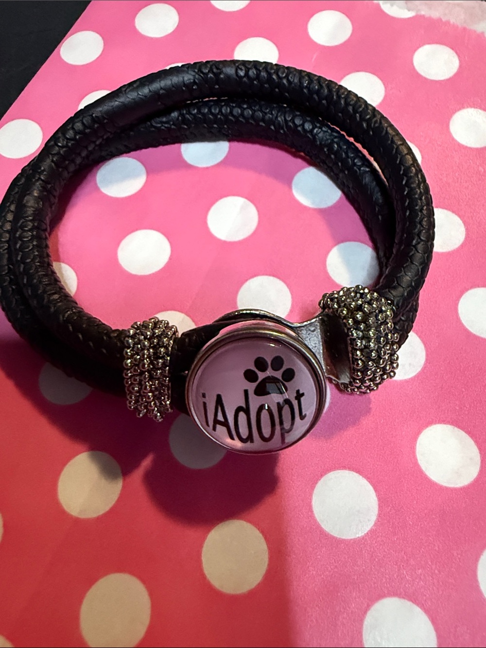 Snap Black Braided Bracelet with '¡Adopt' Paw Charm
